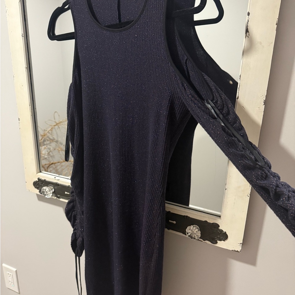 Elegant Black Cold Shoulder Dress